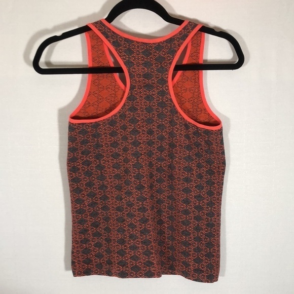 𝅺F & F exercise top - Picture 3 of 5